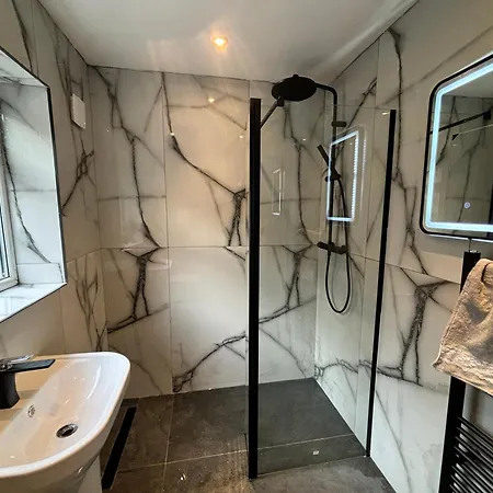 Entire Luxury House Near City Centre - Free Parking Liverpool Extérieur photo