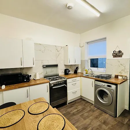 Entire Luxury House Near City Centre - Free Parking Liverpool Extérieur photo