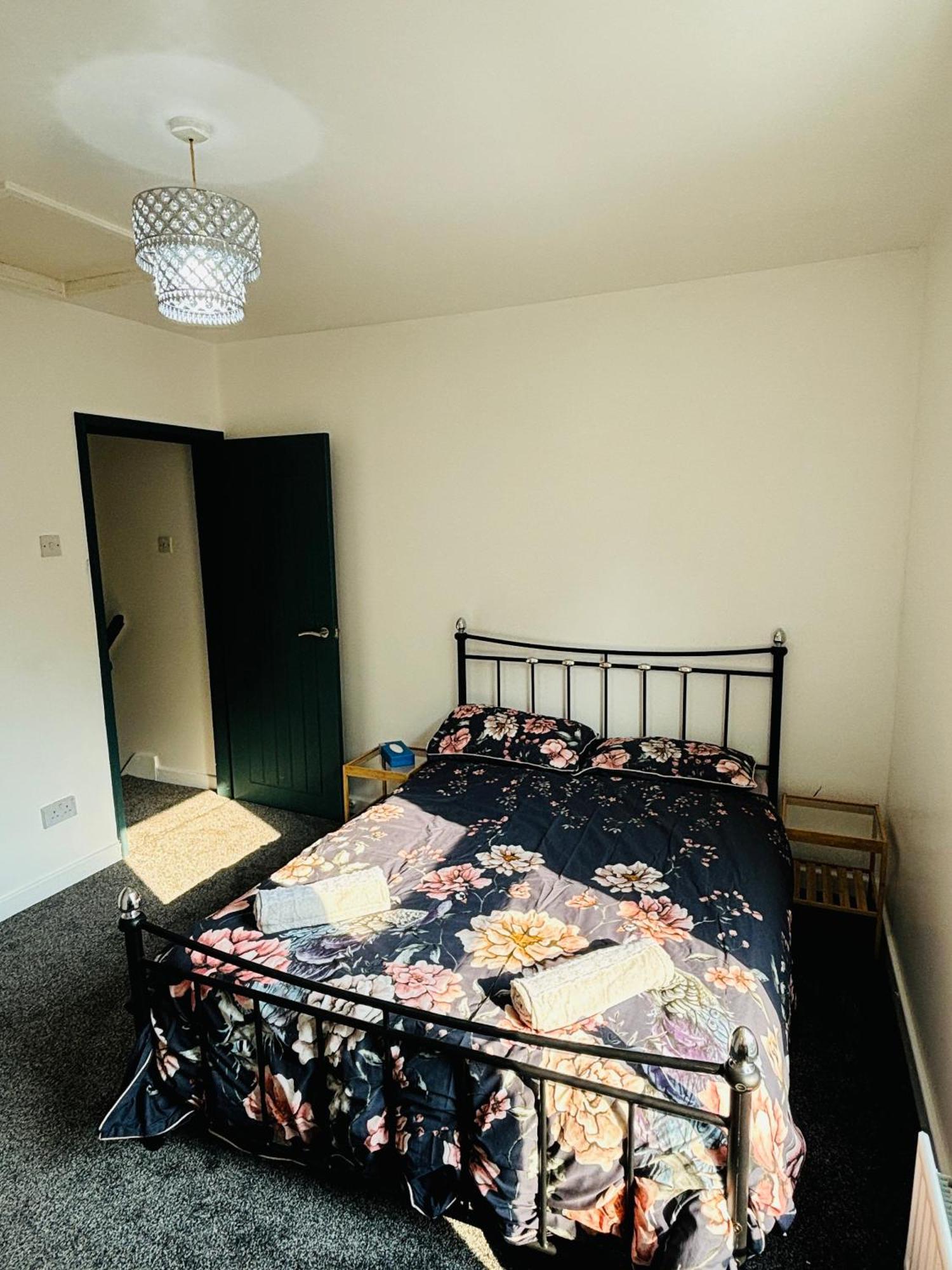 Entire Luxury House Near Centre - Free Parking Casa vacanze