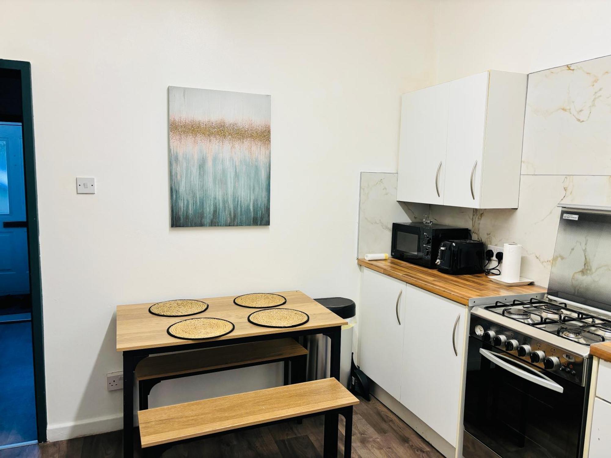 Entire Luxury House Near Centre - Free Parking Casa vacanze